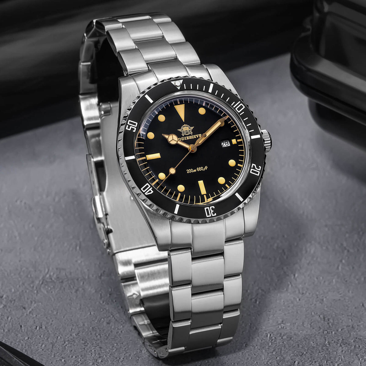 AddiesDive AD2072 Taucheruhr Mit Quarzwerk, Keramiklünette & 200m