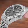 Uhr mit mehrseitigen Leuchtindizes

Leuchtzeiger Armbanduhr Herren