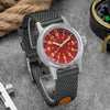 Moderne mechanische Uhr mit Vintage-Design und 36mm Gehäuse, ideal für Sammler und Uhrenliebhaber